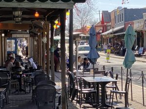 Businesses, residents fear paid parking will hurt downtown Roswell’s appeal
