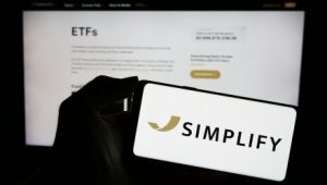 Simplify Raises the Stakes With Rival Bid for USCF